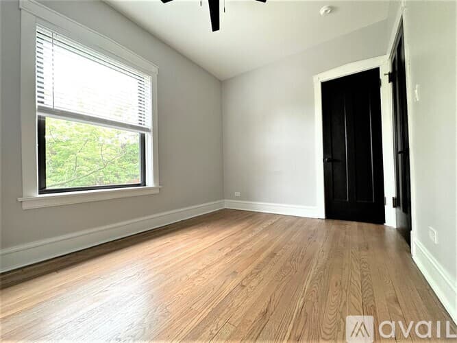 Chicago Apartment: 1400 W Summerdale Ave