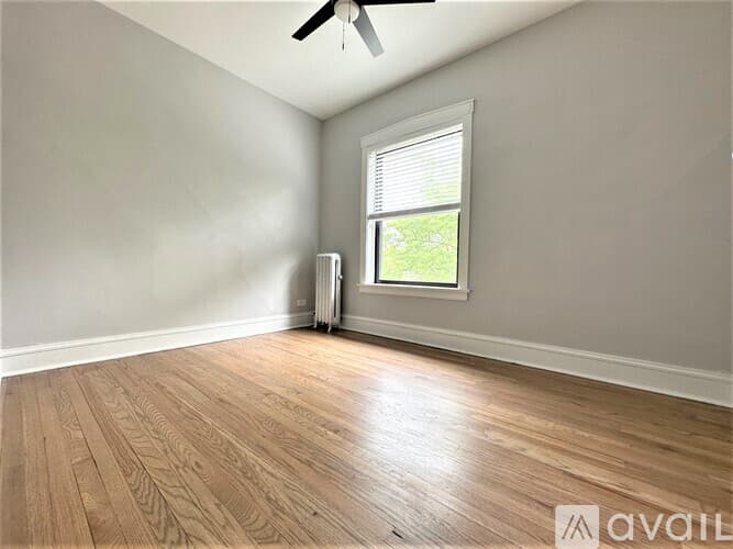 Chicago Apartment: 1400 W Summerdale Ave