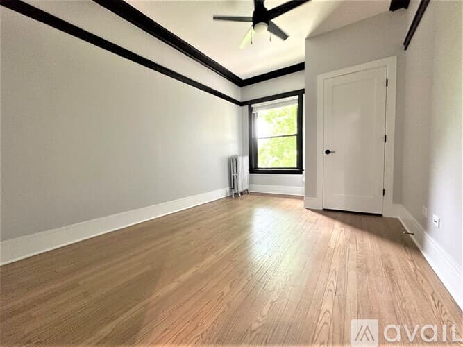Chicago Apartment: 1400 W Summerdale Ave
