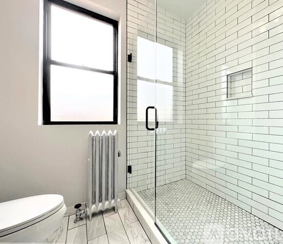 Chicago Apartment: 1400 W Summerdale Ave
