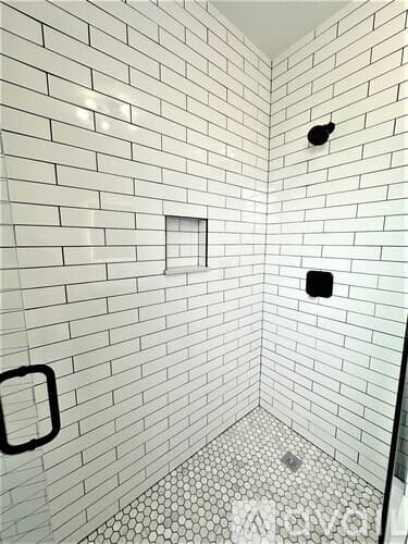 Chicago Apartment: 1400 W Summerdale Ave