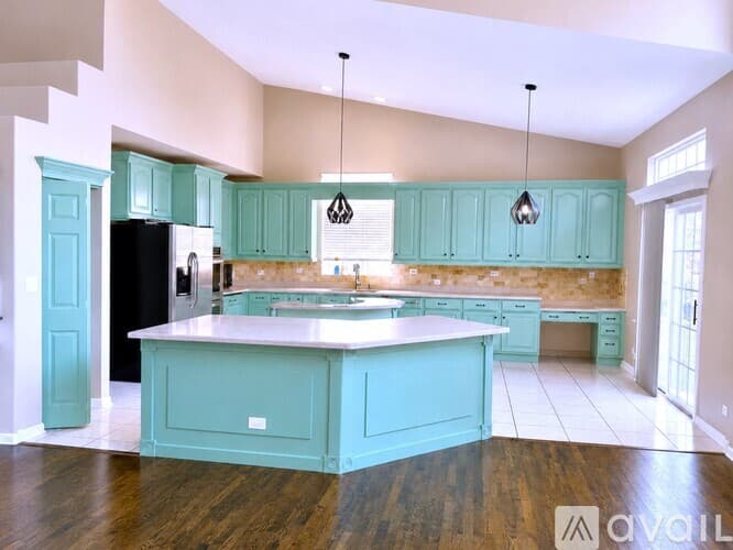 Naperville House: 627 Conestoga Rd