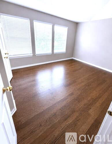 Naperville House: 627 Conestoga Rd