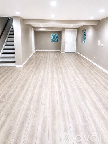 Naperville House: 627 Conestoga Rd