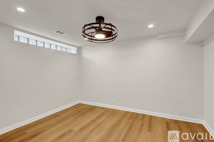 Atlanta House: 1375 Funston St SE