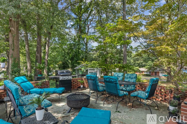 Atlanta House: 1375 Funston St SE
