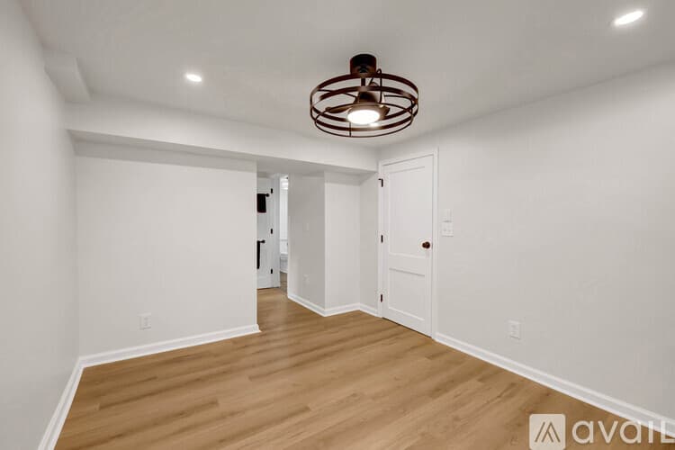 Atlanta House: 1375 Funston St SE