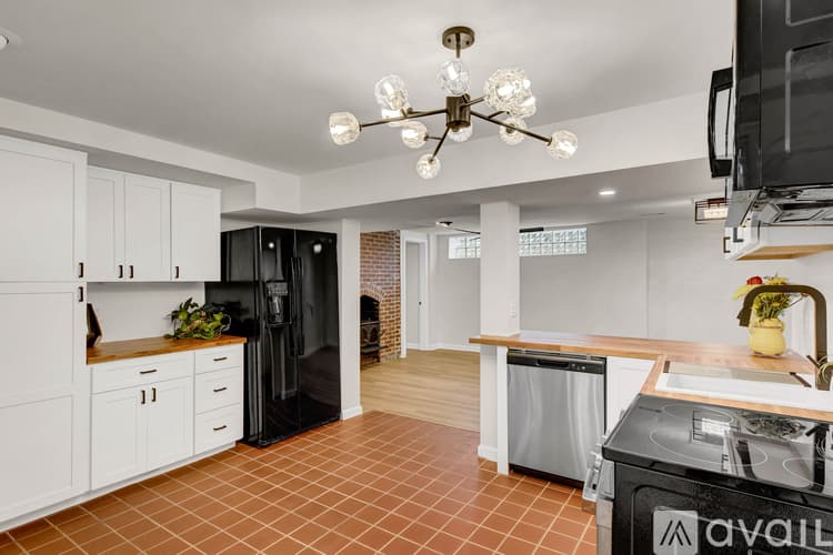 Atlanta House: 1375 Funston St SE