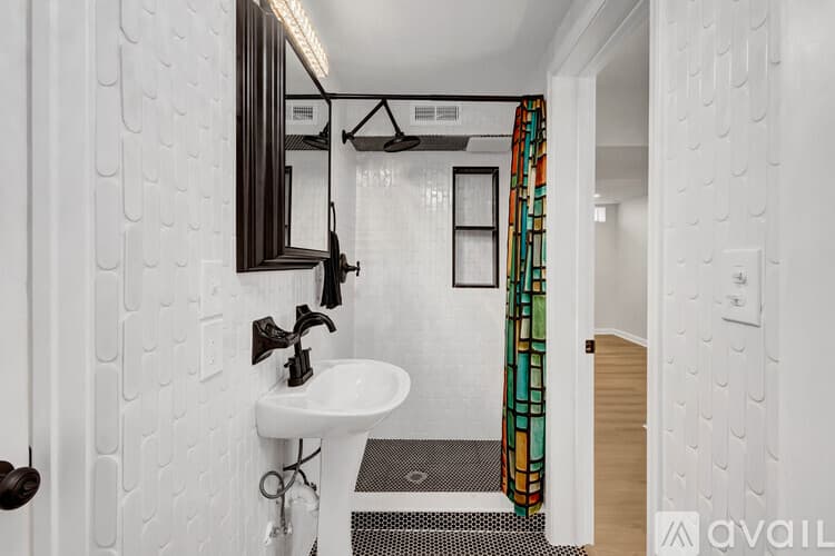 Atlanta House: 1375 Funston St SE