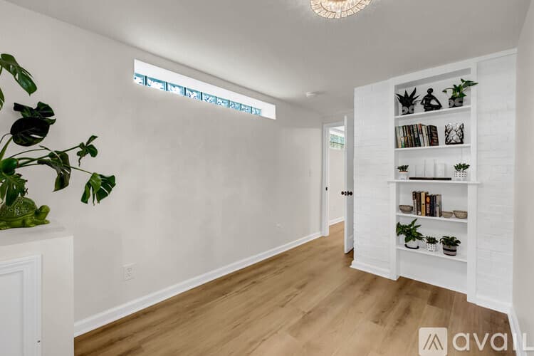 Atlanta House: 1375 Funston St SE