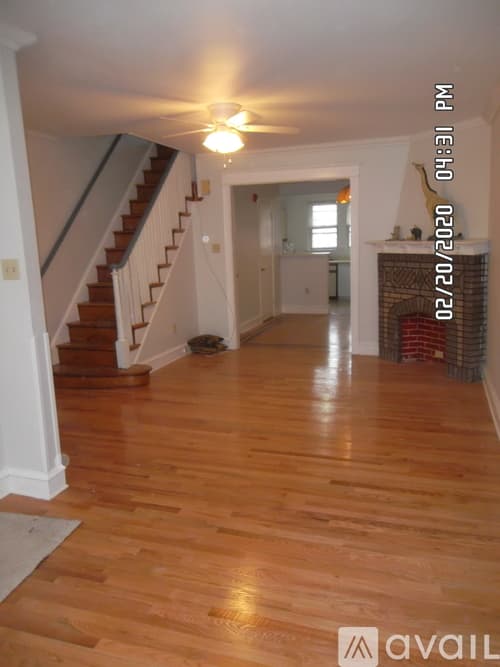 Philadelphia Apartment: 577 Green Ln