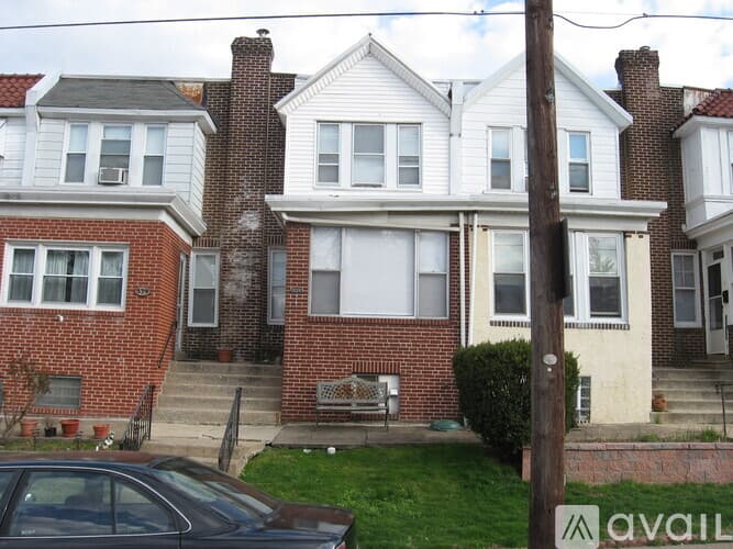 Philadelphia Apartment: 577 Green Ln