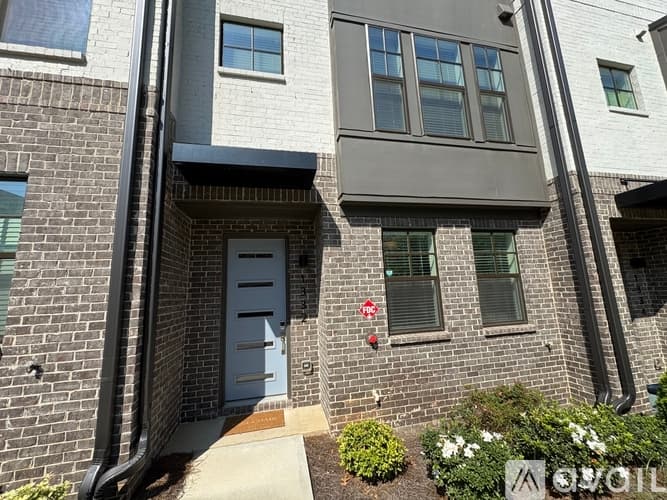 Atlanta Townhome: 1332 Booth Ave NW