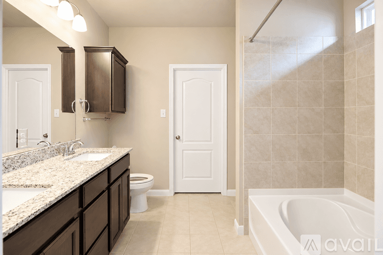 Troy House: 724 Gingham Trl