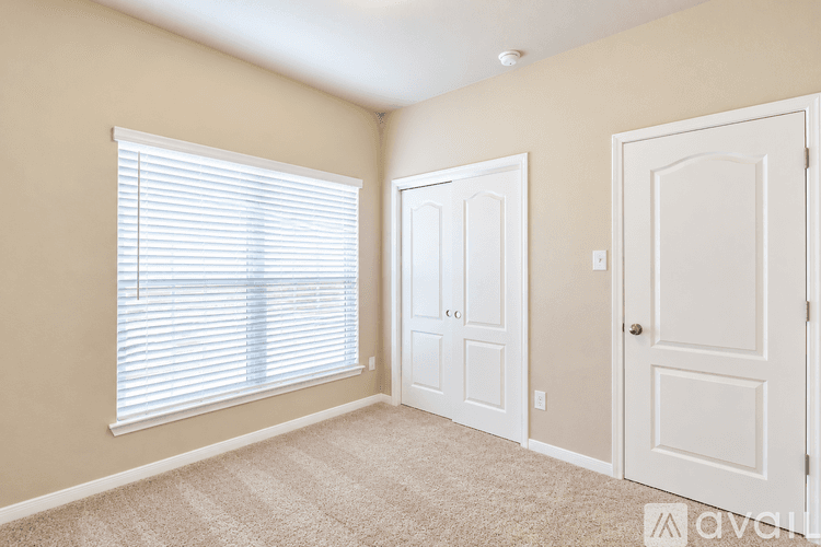 Troy House: 724 Gingham Trl