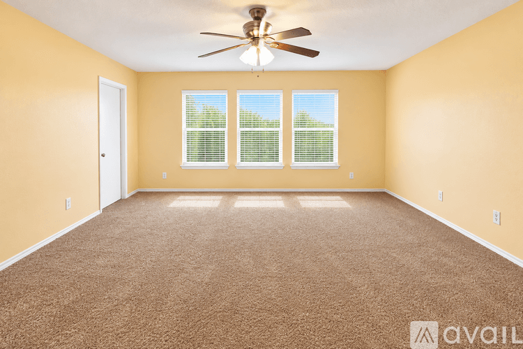 Temple House: 411 Sunrise Bluff