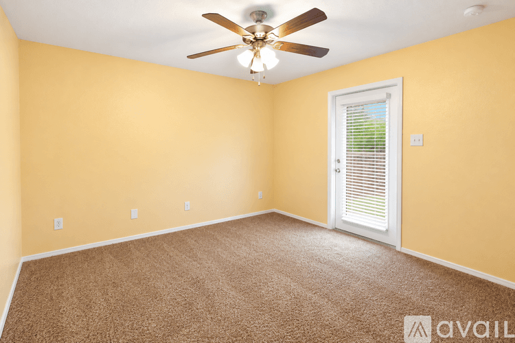 Temple House: 411 Sunrise Bluff