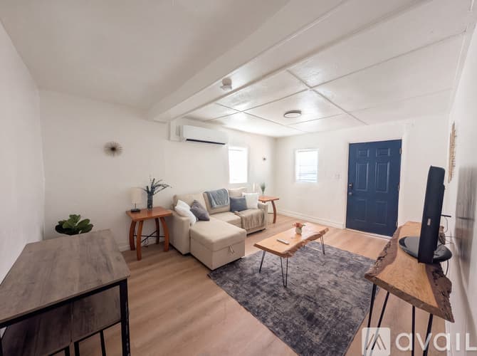 Albuquerque Apartment: 1203 Barelas Rd SW