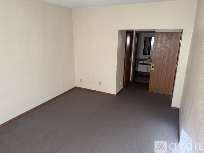 St. Cloud Apartment: 1120 9th Ave S