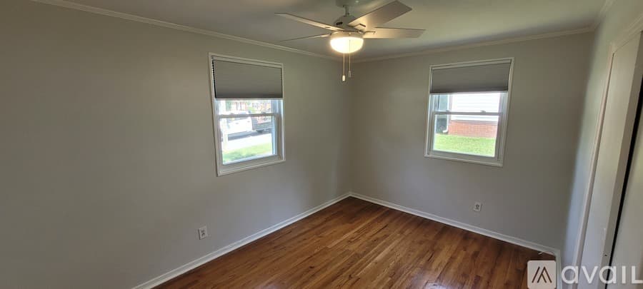 Greensboro Condo: 1805 Villa Dr