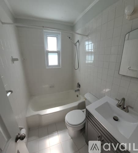 Greensboro Condo: 1805 Villa Dr