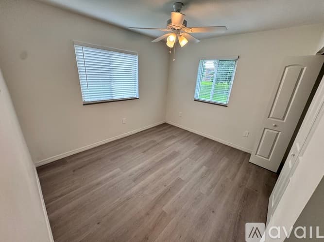 Miami Apartment: 7128 SW 22nd St