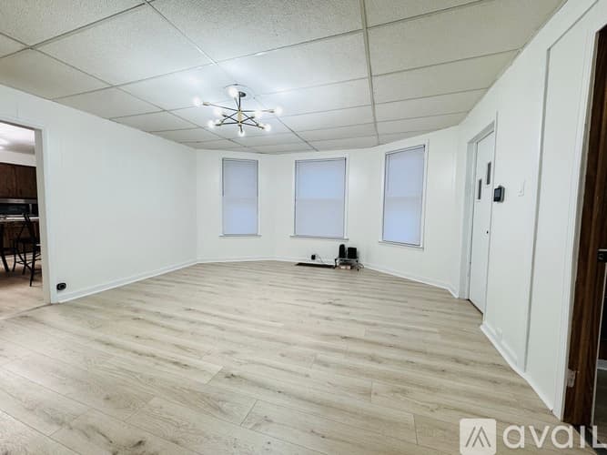 Utica Apartment: 744 South St