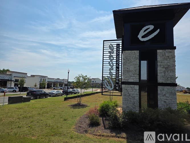 Perry Townhome: 113 Billboard Ave