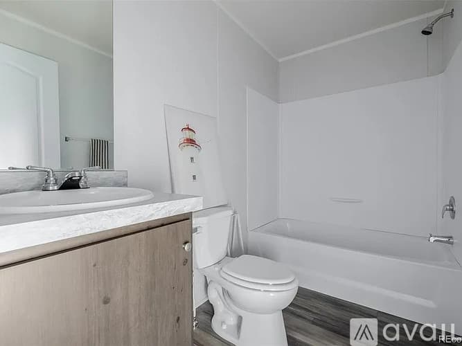 Brighton Apartment: 105 Longs Peak St