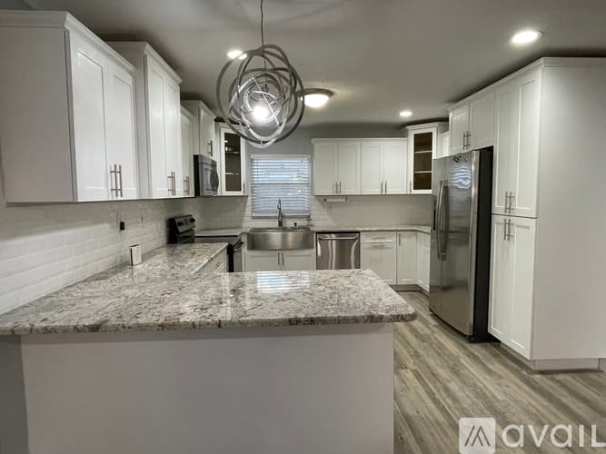 Tampa House: 310 East Gladys Street