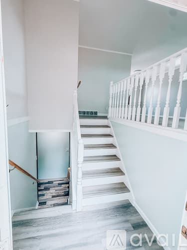 Oswego House: 6 Marlin Drive