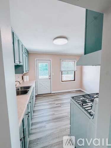 Oswego House: 6 Marlin Drive