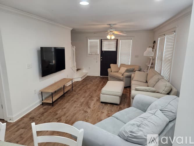 Athens Condo: 490 South Barnett Shoals Road