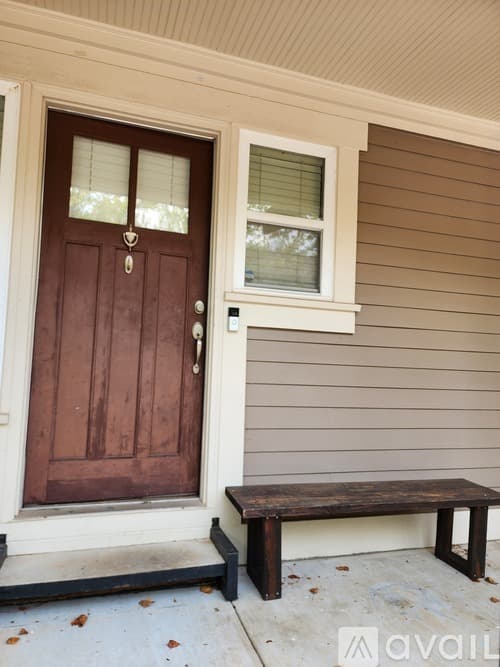 Athens Condo: 490 South Barnett Shoals Road