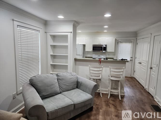 Athens Condo: 490 South Barnett Shoals Road