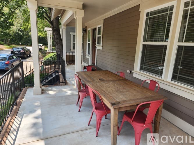Athens Condo: 490 South Barnett Shoals Road