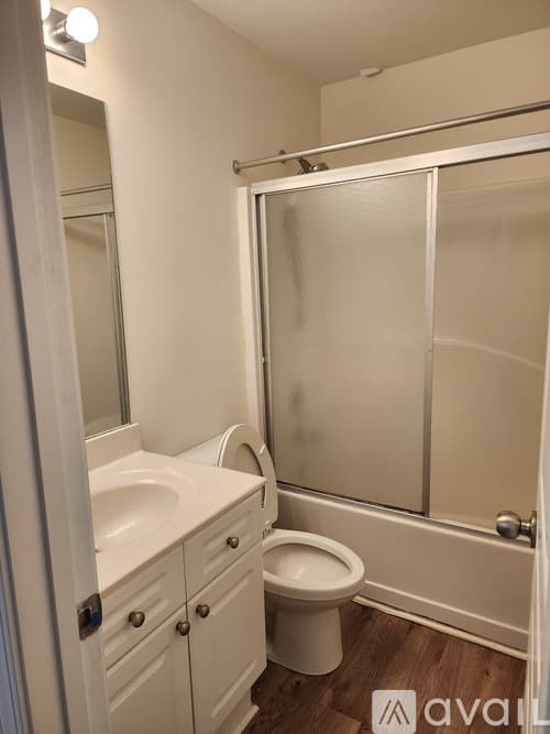 Athens Condo: 490 South Barnett Shoals Road