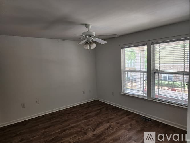 Athens Condo: 490 South Barnett Shoals Road