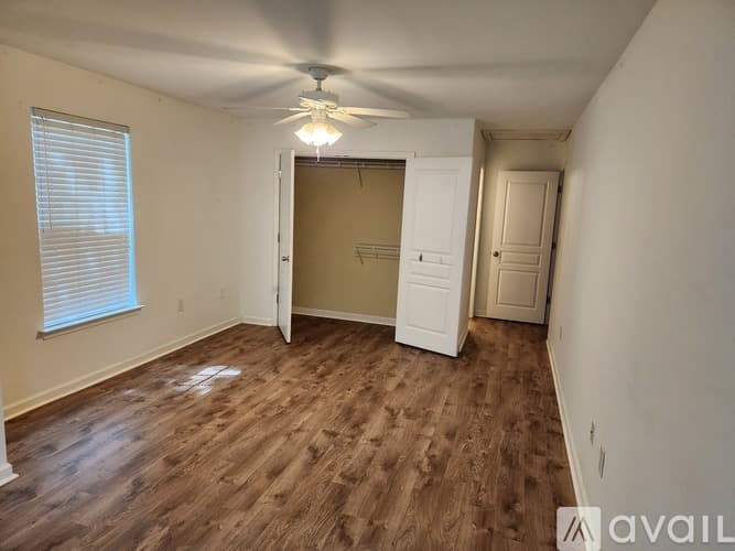 Athens Condo: 490 South Barnett Shoals Road