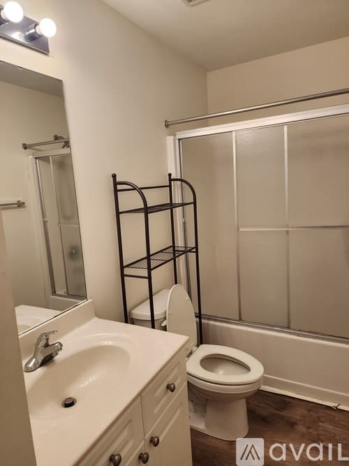 Athens Condo: 490 South Barnett Shoals Road