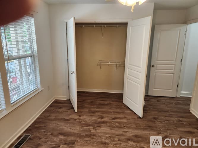 Athens Condo: 490 South Barnett Shoals Road