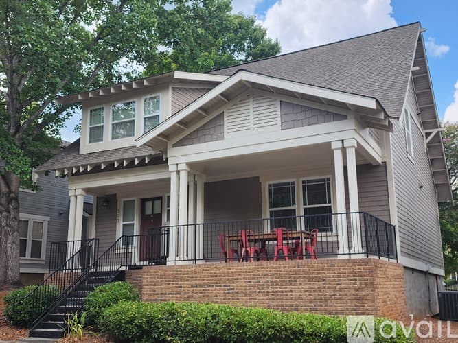 Athens Condo: 490 South Barnett Shoals Road