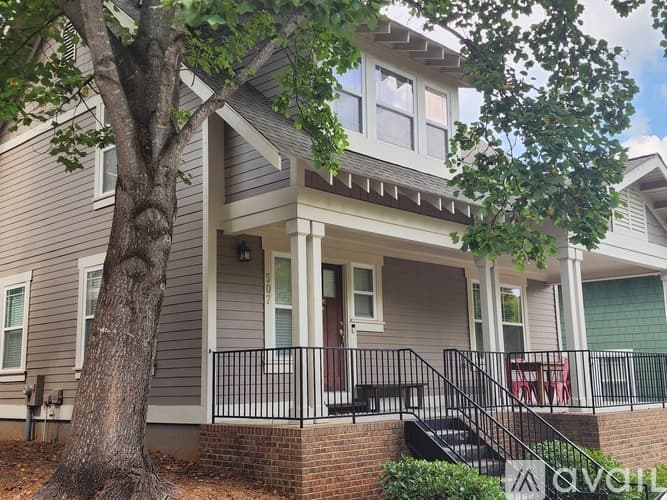 Athens Condo: 490 South Barnett Shoals Road