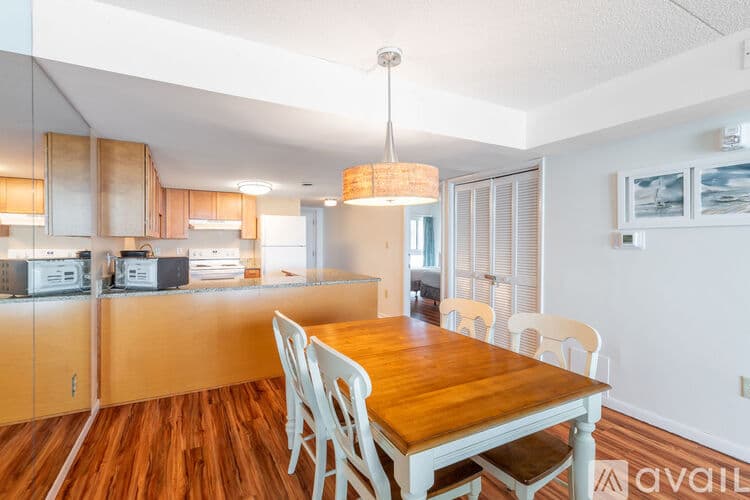 Ocean City Condo: 302 W 32nd St