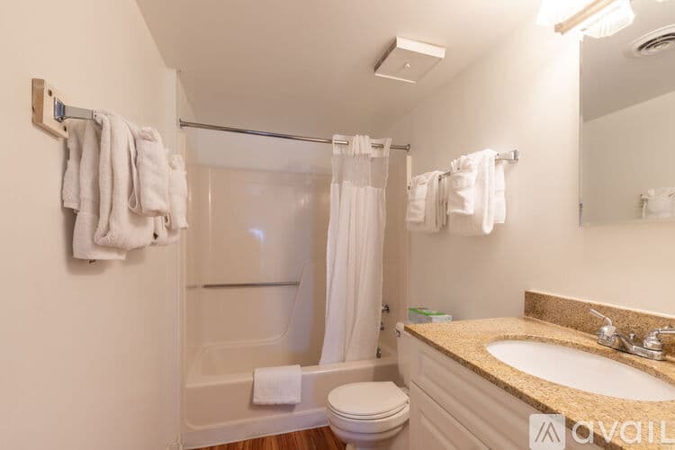 Ocean City Condo: 302 W 32nd St