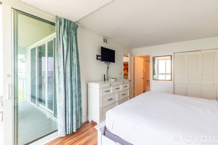 Ocean City Condo: 302 W 32nd St