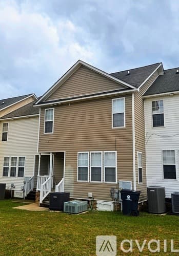 Clayton Townhome: 105 Wimbledon Ct