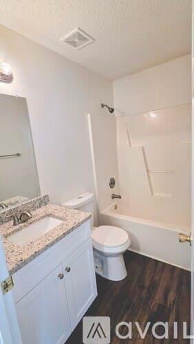 Clayton Townhome: 105 Wimbledon Ct