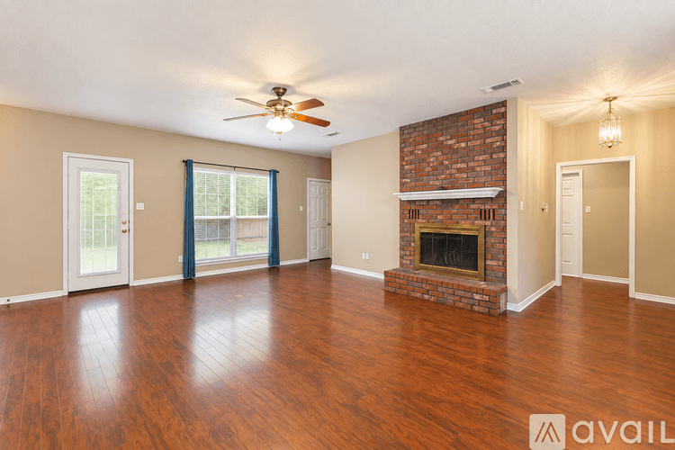 Temple House: 112 Tiger Cir