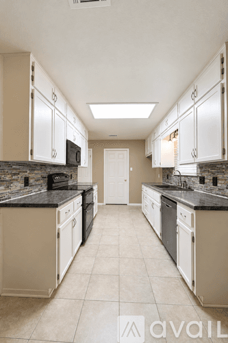 Temple House: 112 Tiger Cir